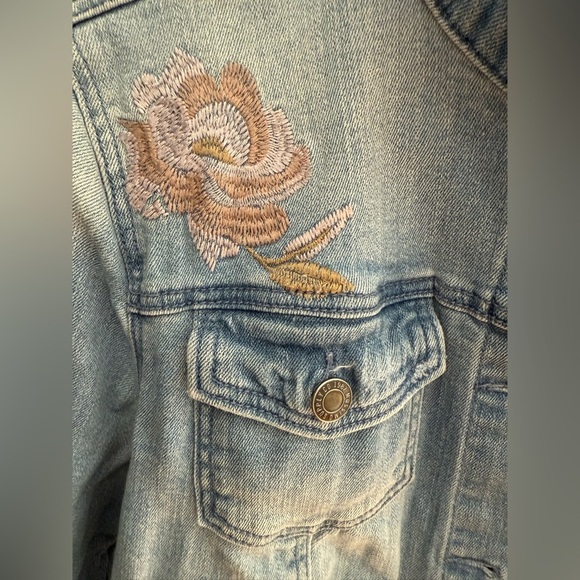 Mossimo Supply Co | Embroidered Floral Cropped Denim Jacket | Size Medium - Picture 6 of 6